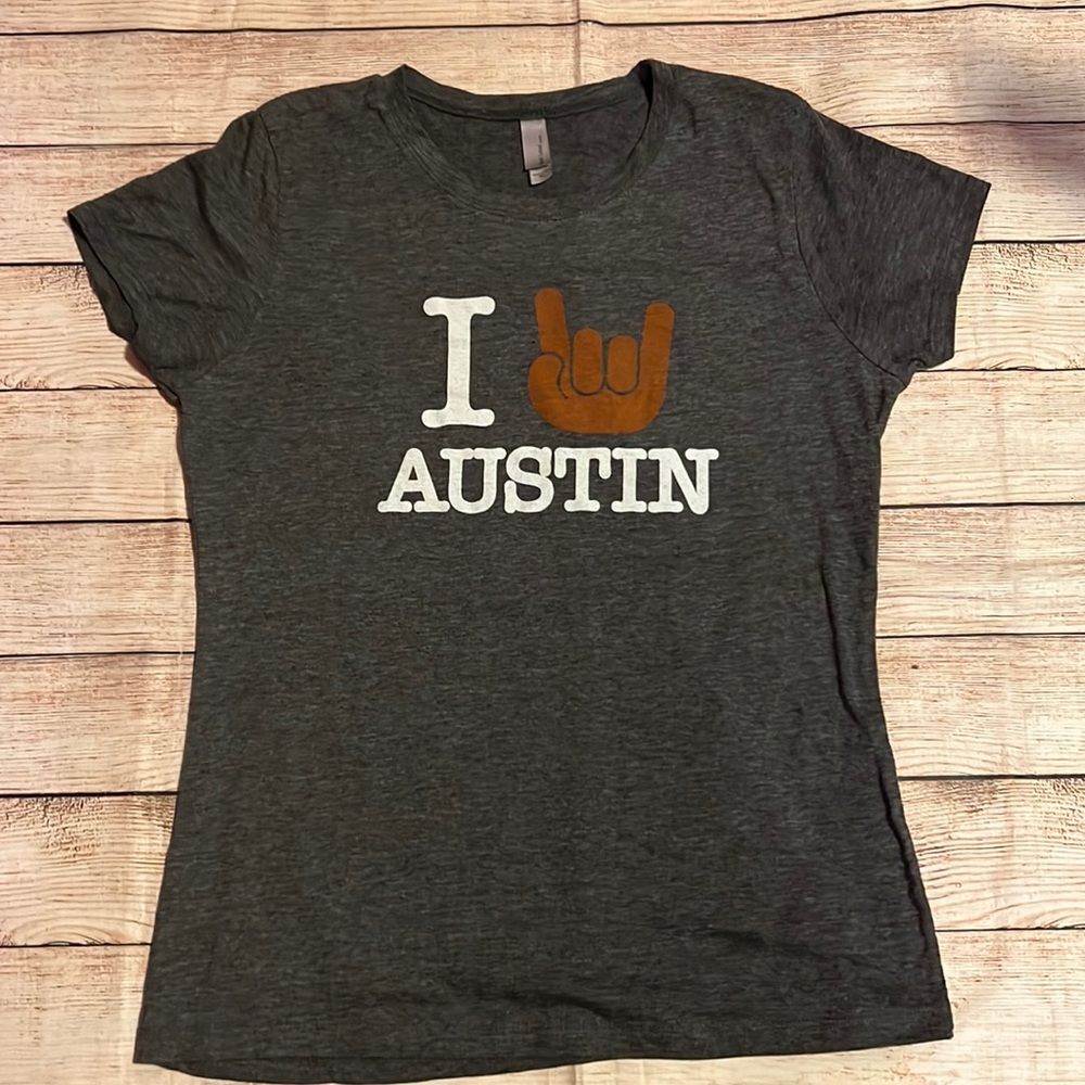 Women’s hook ‘em Austin T shirt size XL Texas longhorns